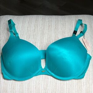Victoria's Secret Turquoise Underwire Bra